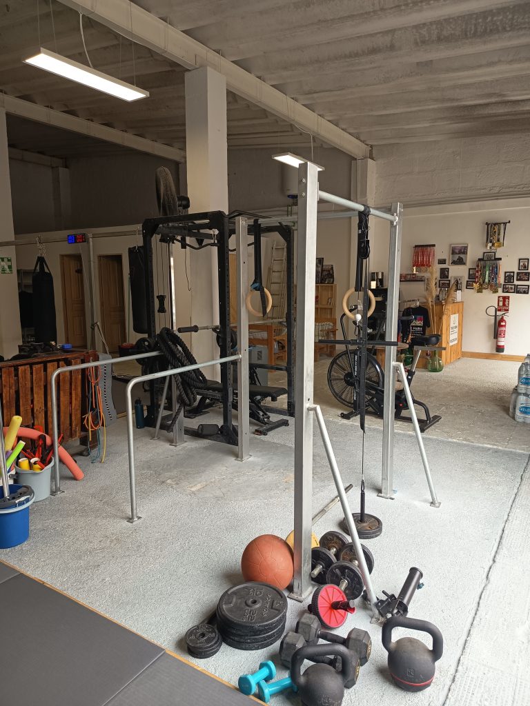 The Farm Association - Academia THE FARM - 1000099032
